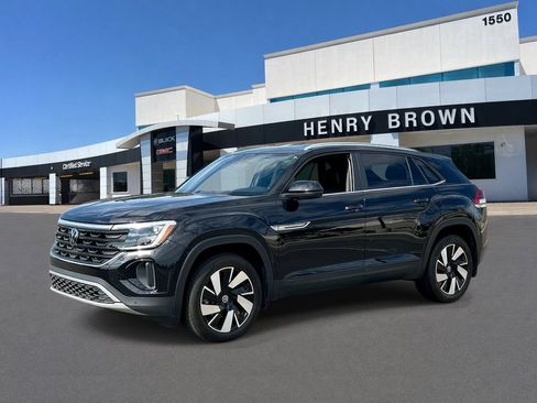 Used 2024 Volkswagen Atlas Cross Sport SE FWD image 1