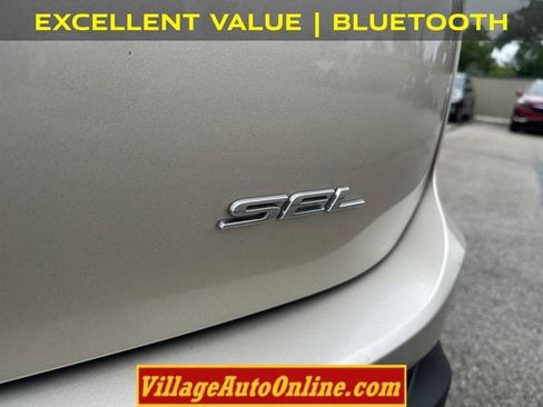 Used 2017 Ford Edge SEL w/ Utility Package FWD image 8