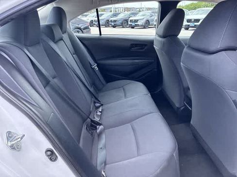 Used 2022 Toyota Corolla LE FWD image 21