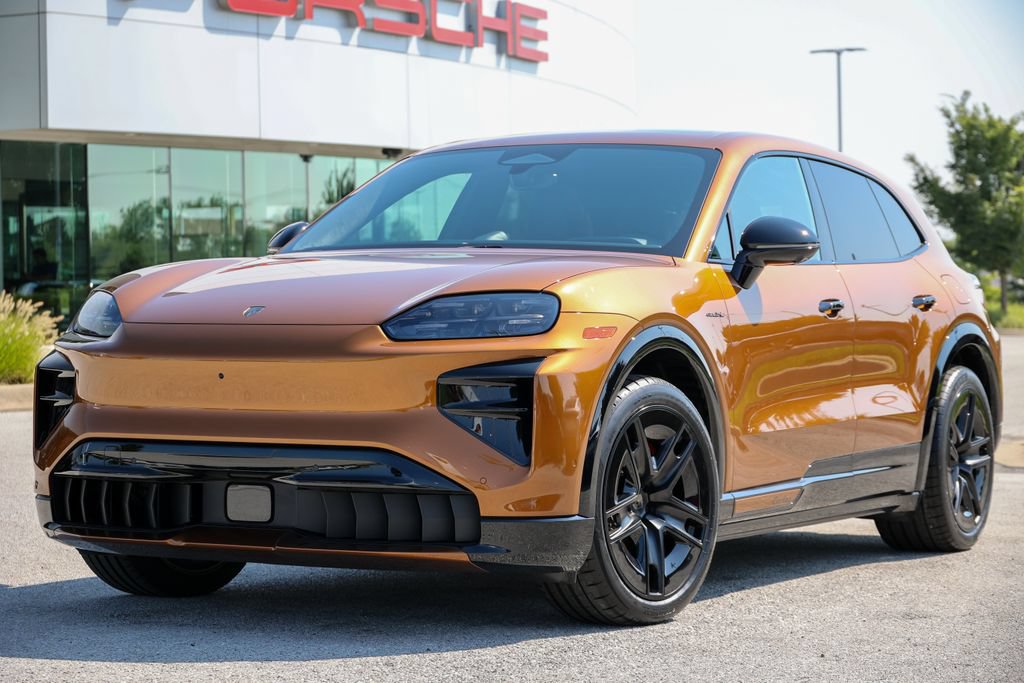 New 2026 Porsche Cayenne Turbo AWD/4WD image 14