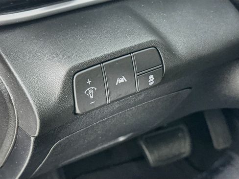 Used 2023 Hyundai Elantra SEL FWD image 10