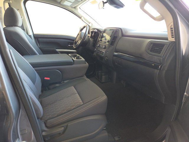 Certified 2023 Nissan Titan SV AWD/4WD image 3