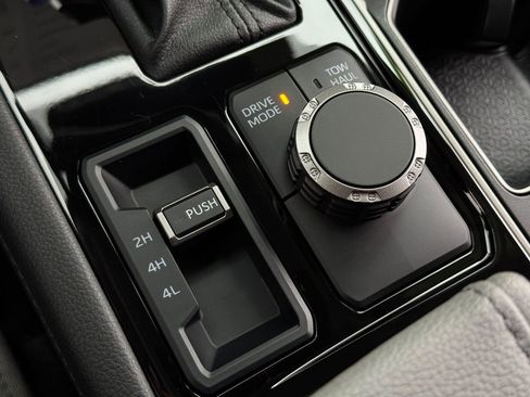 Used 2024 Toyota Tundra Limited w/ Power Package image 34