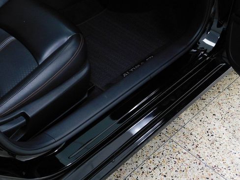 Used 2023 Nissan Altima 2.5 SR image 89