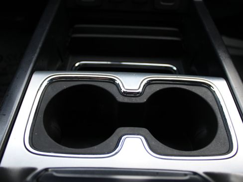 Used 2014 GMC Sierra 1500 SLT w/ SLT Crew Cab Value Package image 26