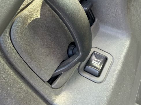 Used 2019 Chevrolet Express 2500 w/ Driver Convenience Package RWD image 22