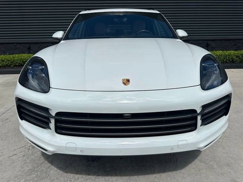 Used 2023 Porsche Cayenne Platinum Edition image 8