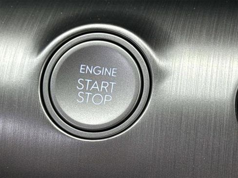 Certified 2025 Hyundai Kona SEL image 25