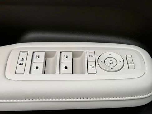 Certified 2025 Hyundai Santa Fe Calligraphy image 30