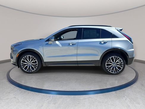 Used 2025 Cadillac XT4 Sport FWD image 9