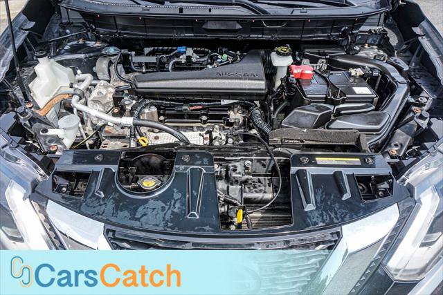 Used 2018 Nissan Rogue SV AWD/4WD image 39