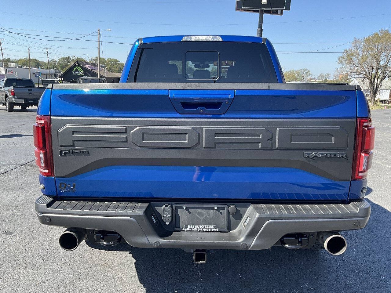 Used 2017 Ford F150 Raptor w/ Equipment Group 802A Luxury AWD/4WD image 4
