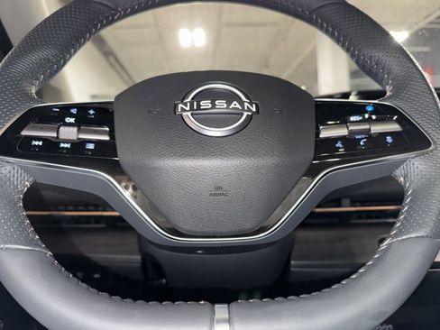 New 2025 Nissan Ariya AWD image 28