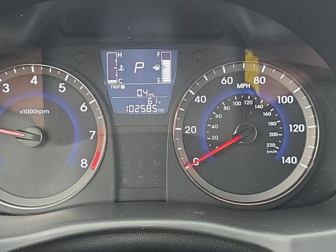 Used 2017 Hyundai Accent SE FWD image 17