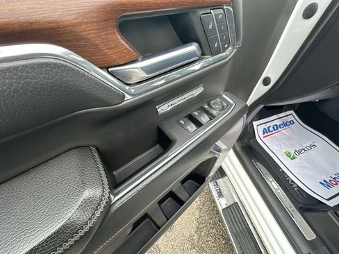 Used 2023 GMC Sierra 1500 Denali w/ Technology Package image 24