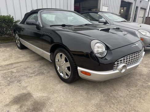 Used 2003 Ford Thunderbird image 4