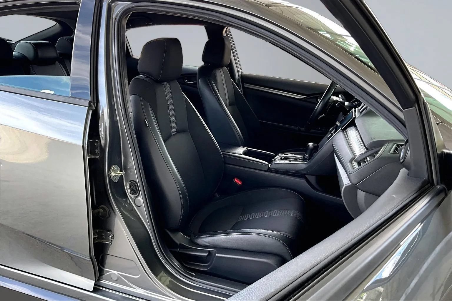 Used 2021 Honda Civic Sport image 25