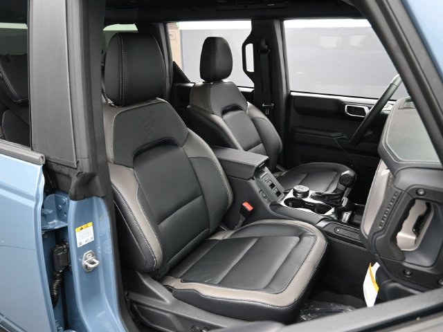 Used 2025 Ford Bronco Outer Banks AWD/4WD image 28