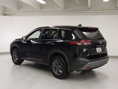 Used 2023 Nissan Rogue S image 8