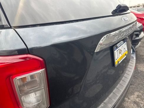 Used 2023 Ford Explorer XLT w/ Equipment Group 202A AWD/4WD image 10