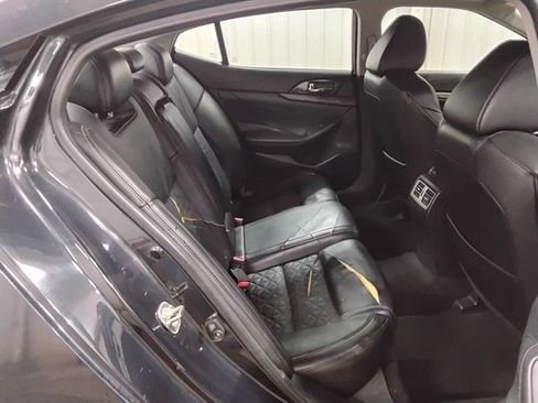 Used 2017 Nissan Maxima Platinum w/ Interior Lighting Package FWD image 15