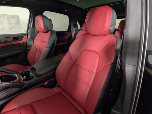 New 2026 Porsche Cayenne GTS AWD/4WD image 5