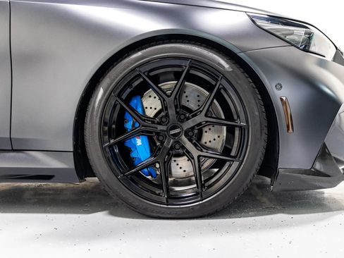 Used 2026 BMW M5 w/ Carbon Package AWD/4WD image 31