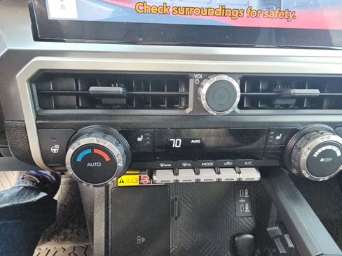 Certified 2024 Toyota Tacoma TRD Off-Road w/ TRD Off Road Upgrade Package AWD/4WD image 18
