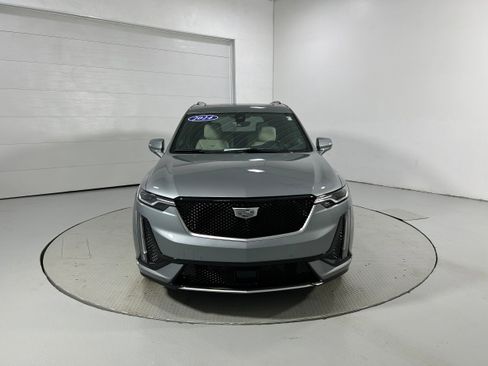 Used 2024 Cadillac XT6 Sport w/ Technology Package AWD/4WD image 17