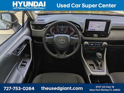 Used 2025 Toyota RAV4 LE FWD image 19