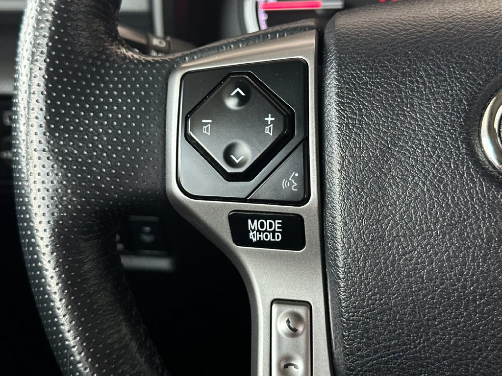 Used 2024 Toyota 4Runner Limited AWD/4WD image 24