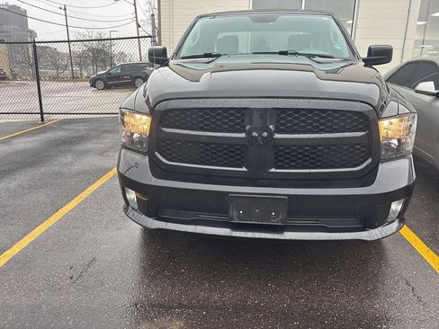 Used 2018 RAM 1500 Express w/ Express Value Package image 2