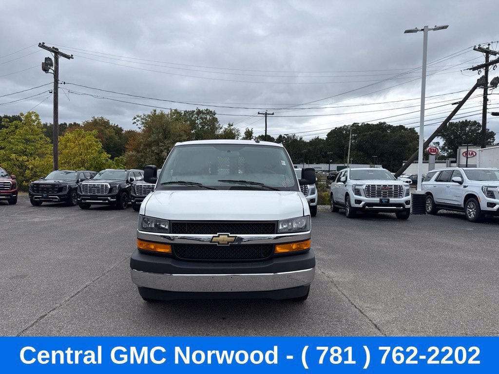 Used 2021 Chevrolet Express 2500 w/ Driver Convenience Package RWD image 8