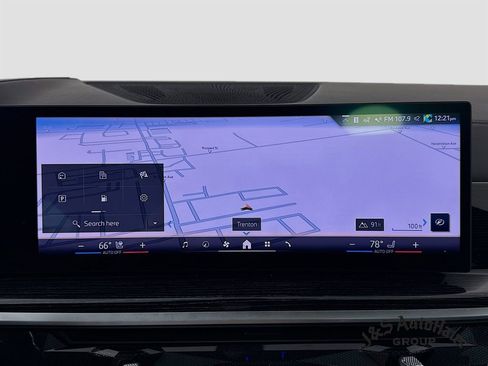 Used 2025 BMW X5 xDrive40i w/ M Sport Package image 19