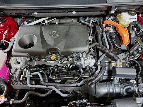 Certified 2025 Toyota RAV4 XLE image 27