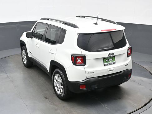 Used 2022 Jeep Renegade Latitude AWD/4WD image 36