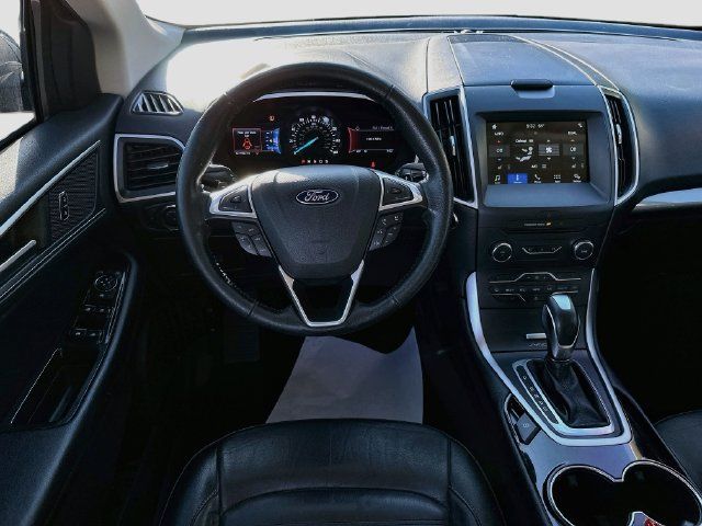 Used 2017 Ford Edge SEL w/ Equipment Group 201A AWD/4WD image 23