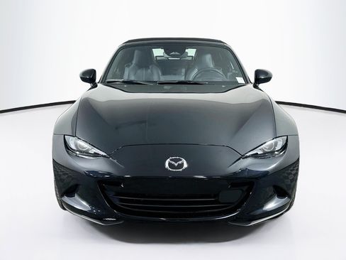 Used 2024 MAZDA MX-5 Miata Grand Touring RWD image 2