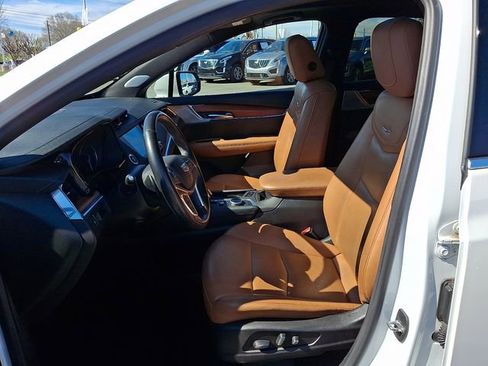 Certified 2023 Cadillac XT5 Premium Luxury image 10