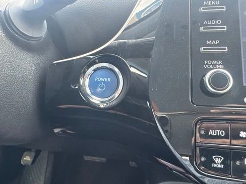 Used 2022 Toyota Prius XLE FWD image 14