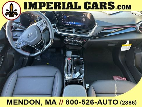 New 2026 Chevrolet Trax RS w/ Sunroof Package image 18