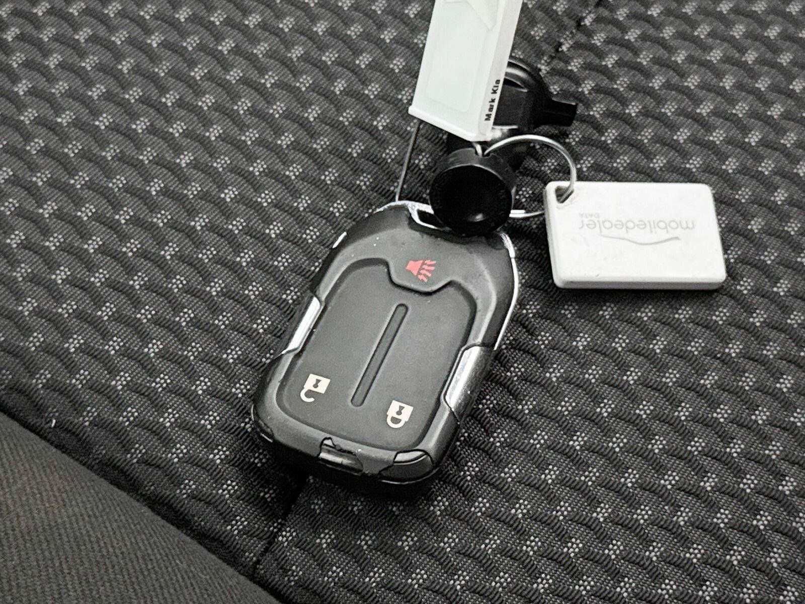 Used 2023 GMC Terrain SLE FWD image 35