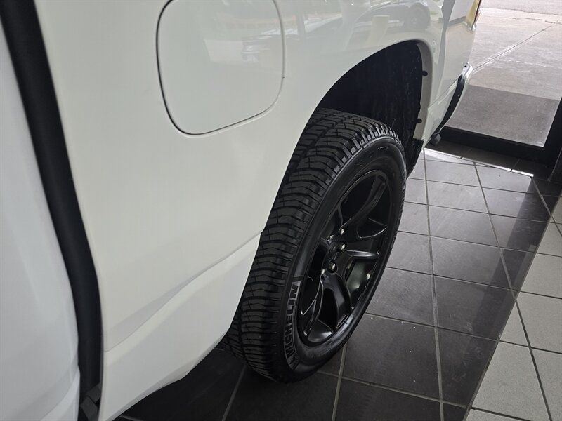 Used 2020 RAM 1500 Big Horn AWD/4WD image 36
