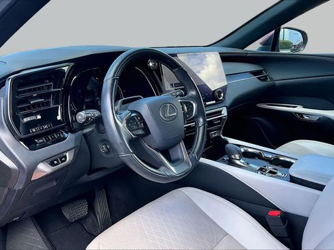 Used 2023 Lexus RX 350 w/ Accessory Package (Z1) AWD/4WD image 18