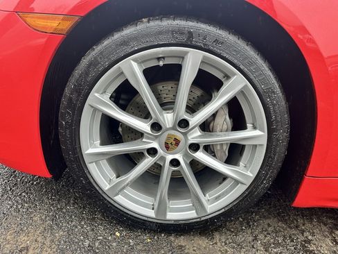 Used 2019 Porsche 718 Cayman Base image 9