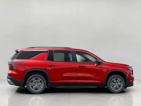 New 2026 Chevrolet Traverse LT w/ Driver Confidence Package AWD/4WD image 5