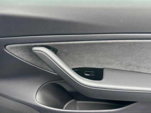 Used 2019 Tesla Model 3 Standard Range Plus image 20