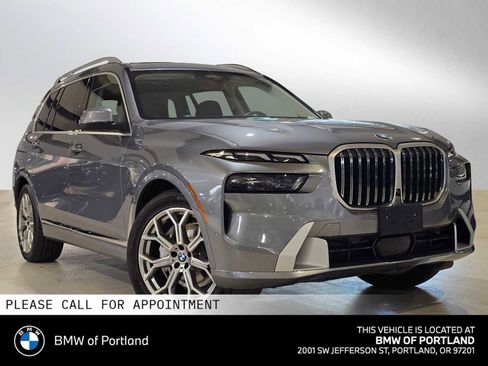 Used 2025 BMW X7 xDrive40i AWD/4WD image 1