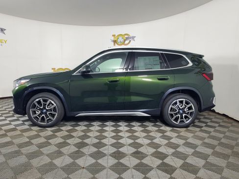 Certified 2025 BMW X1 xDrive28i w/ Technology Package image 4