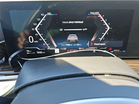 Used 2026 BMW X6 xDrive40i image 14